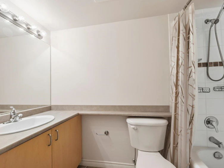 204-14859 100 Avenue, Surrey, BC, V3R 2V5 - 15