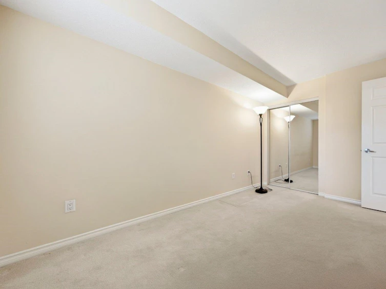 204-14859 100 Avenue, Surrey, BC, V3R 2V5 - 14
