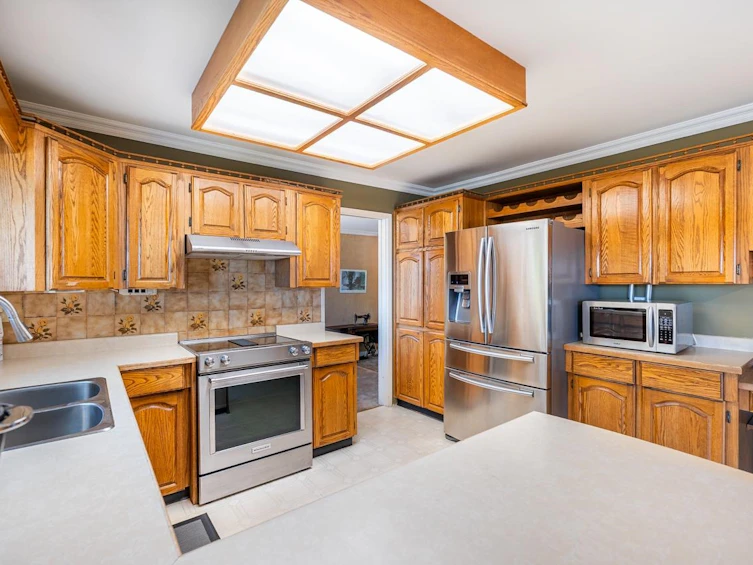 382 Balfour Drive, Coquitlam, BC, V3K 6C5 - 9