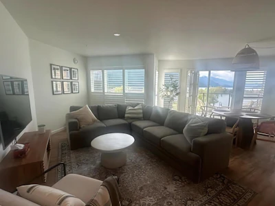 320-378 Esplanade Avenue - 4