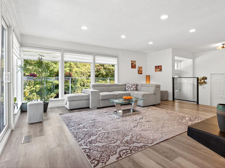 11906 100 Avenue, Surrey, BC, V3V 2W1 - 9