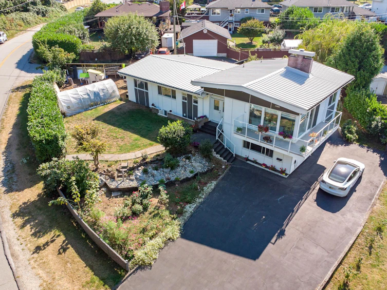 11906 100 Avenue, Surrey, BC, V3V 2W1 - 2