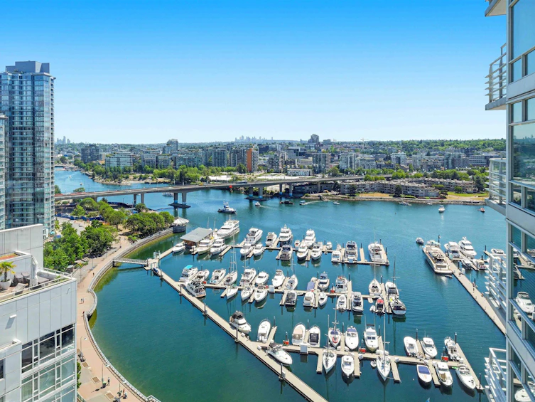 2303-1199 Marinaside Crescent, Vancouver, BC, V6Z 2Y2