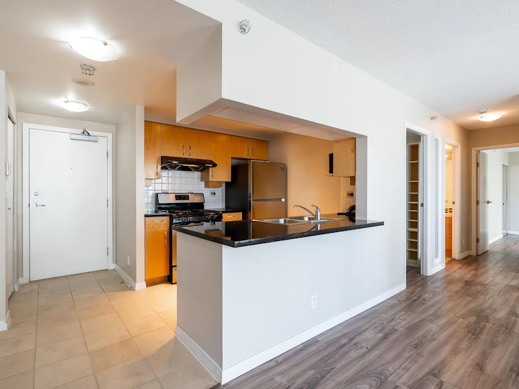 2303-1199 Marinaside Crescent, Vancouver, BC, V6Z 2Y2 - 6