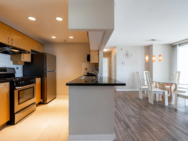 2303-1199 Marinaside Crescent, Vancouver, BC, V6Z 2Y2 - 4