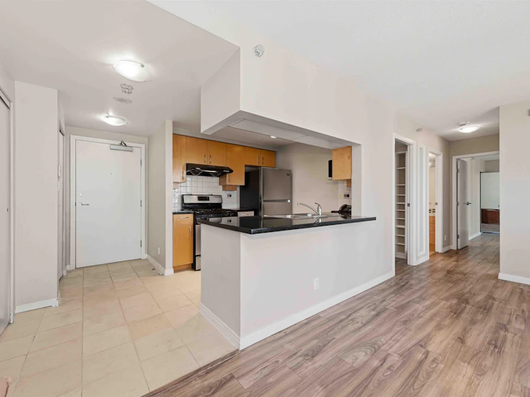 2303-1199 Marinaside Crescent, Vancouver, BC, V6Z 2Y2 - 10