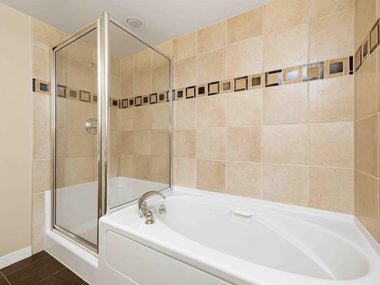 2303-1199 Marinaside Crescent, Vancouver, BC, V6Z 2Y2 - 24