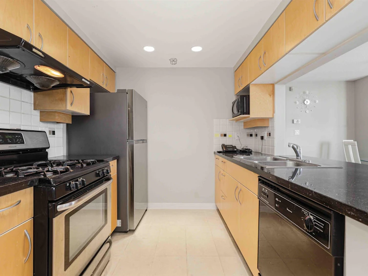 2303-1199 Marinaside Crescent, Vancouver, BC, V6Z 2Y2 - 11