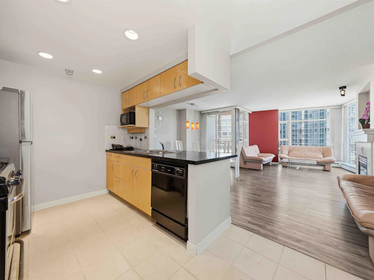 2303-1199 Marinaside Crescent, Vancouver, BC, V6Z 2Y2 - 9