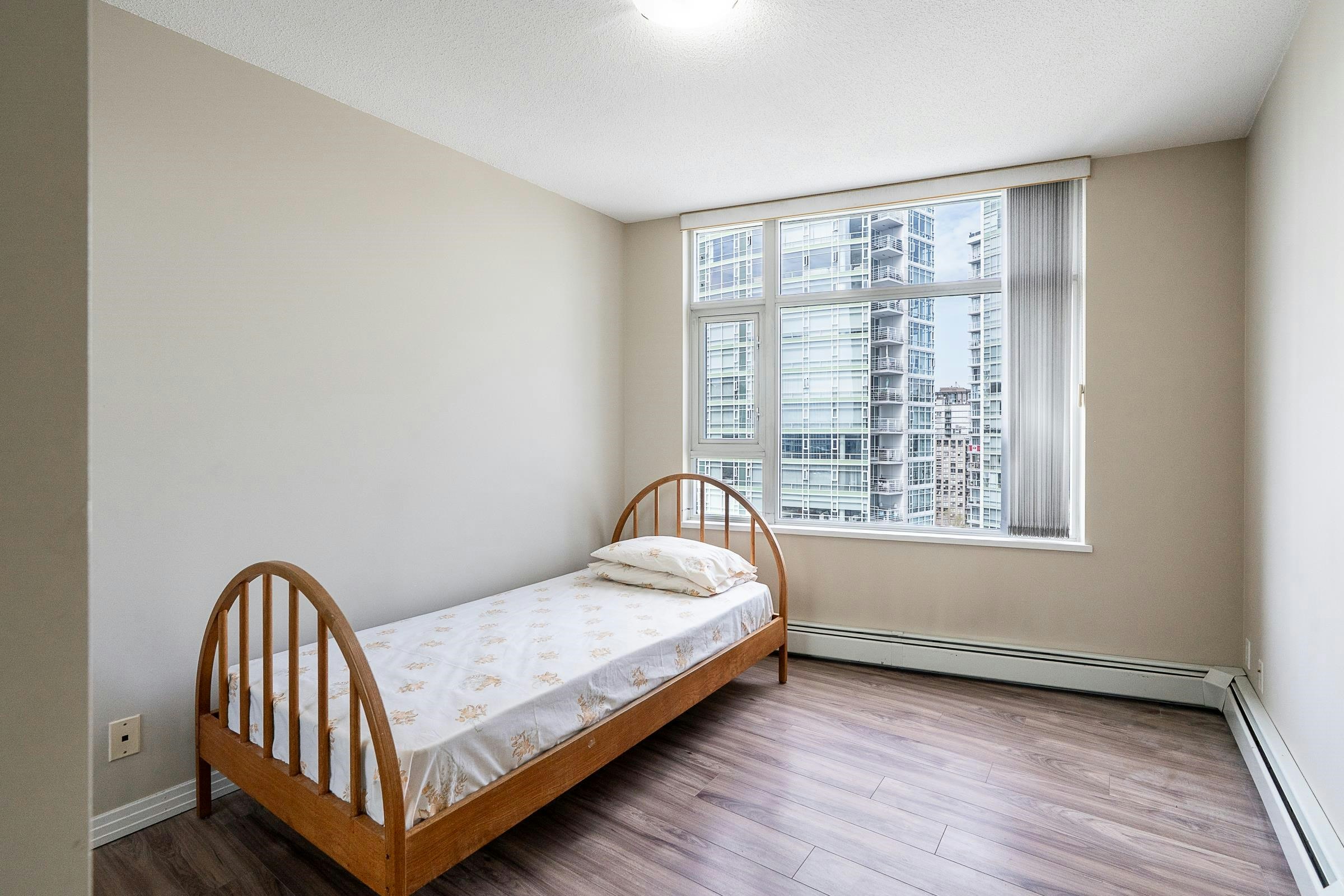 2303-1199 Marinaside Crescent, Vancouver, BC, V6Z 2Y2 - 16