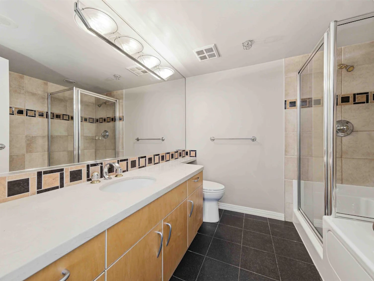 2303-1199 Marinaside Crescent, Vancouver, BC, V6Z 2Y2 - 23