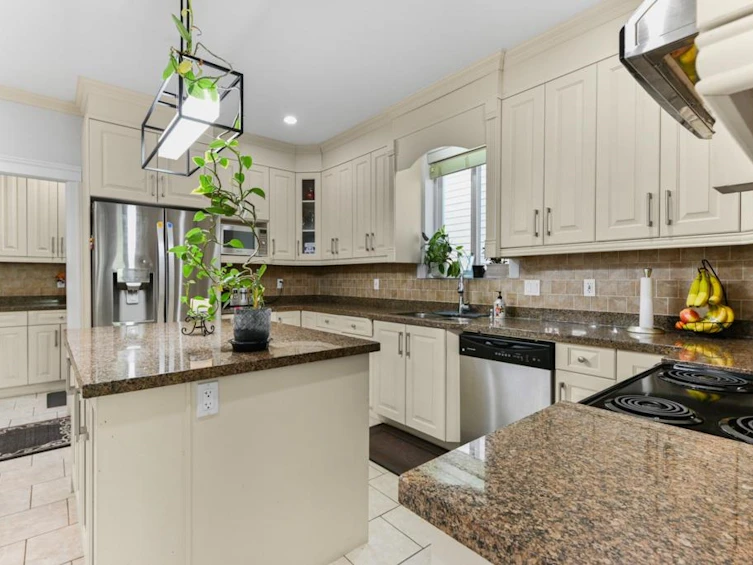17371 64 Avenue, Surrey, BC, V3S 1Y8 - 10