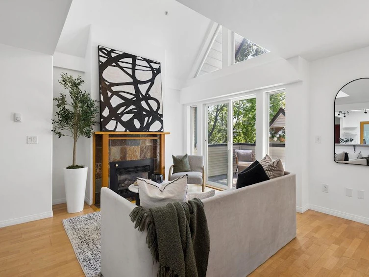 PH2-1915 E Georgia Street, Vancouver, BC, V5L 2B7 - 4