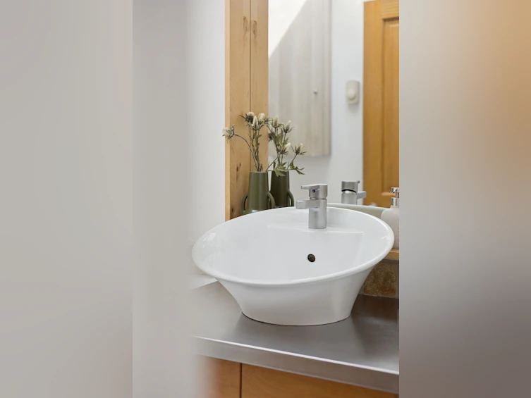 PH2-1915 E Georgia Street, Vancouver, BC, V5L 2B7 - 26