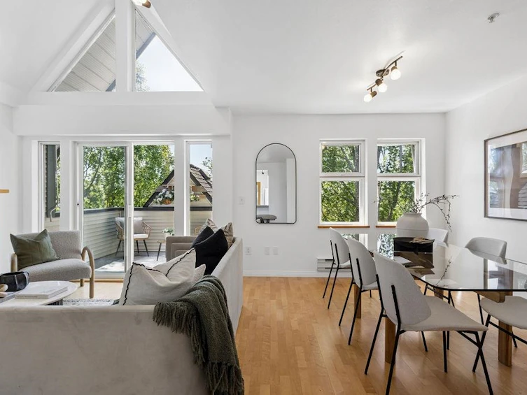 PH2-1915 E Georgia Street, Vancouver, BC, V5L 2B7 - 2