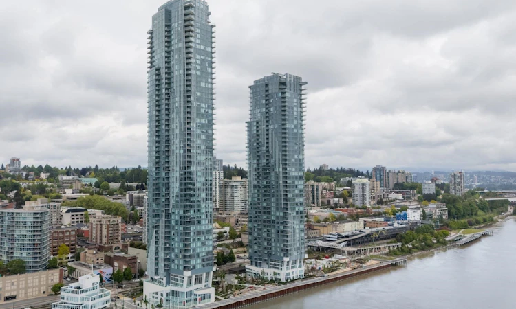 4504-680 Quayside Drive
