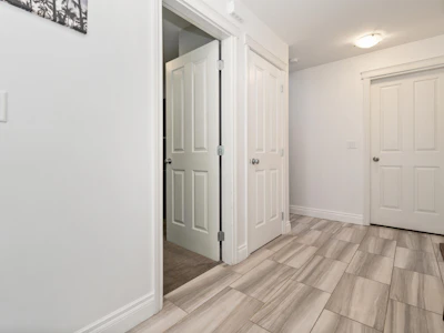 34832 1 Avenue - 5