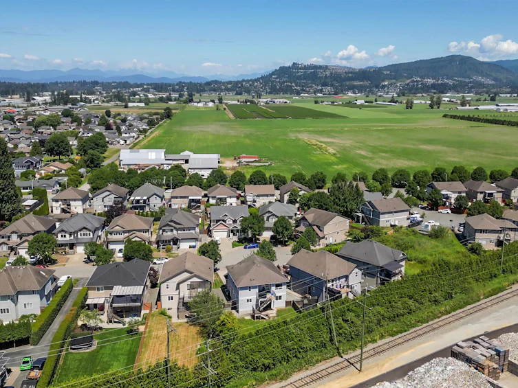 34832 1 Avenue, Abbotsford, BC, V2S 8C1 - 38