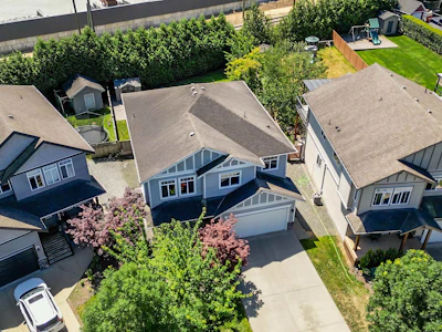34832 1 Avenue - 2