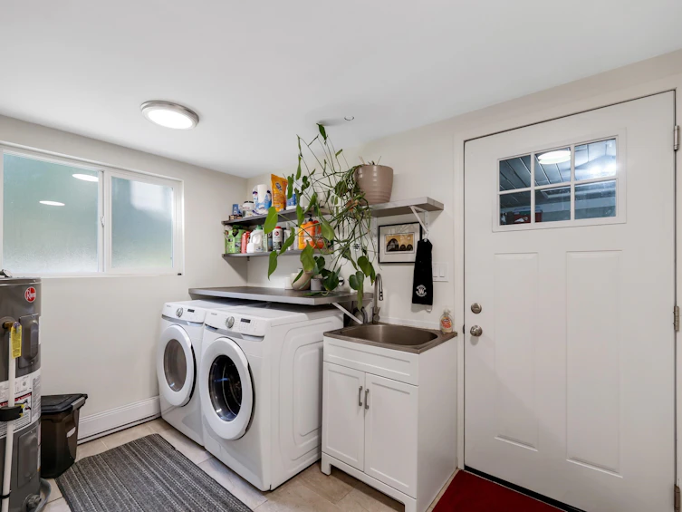 2572 The Boulevard, Squamish, BC, V0N 1T0 - 21