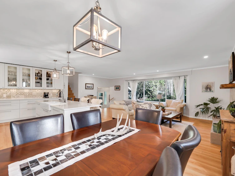 2572 The Boulevard, Squamish, BC, V0N 1T0 - 10