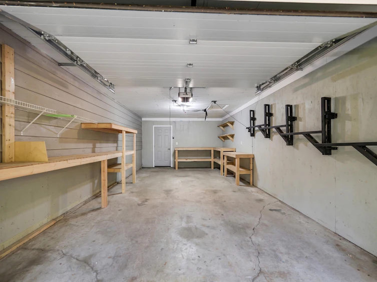 2572 The Boulevard, Squamish, BC, V0N 1T0 - 23