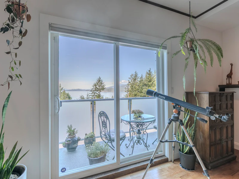 5 - 350 Centre Road, West Vancouver BC V0N 2E0