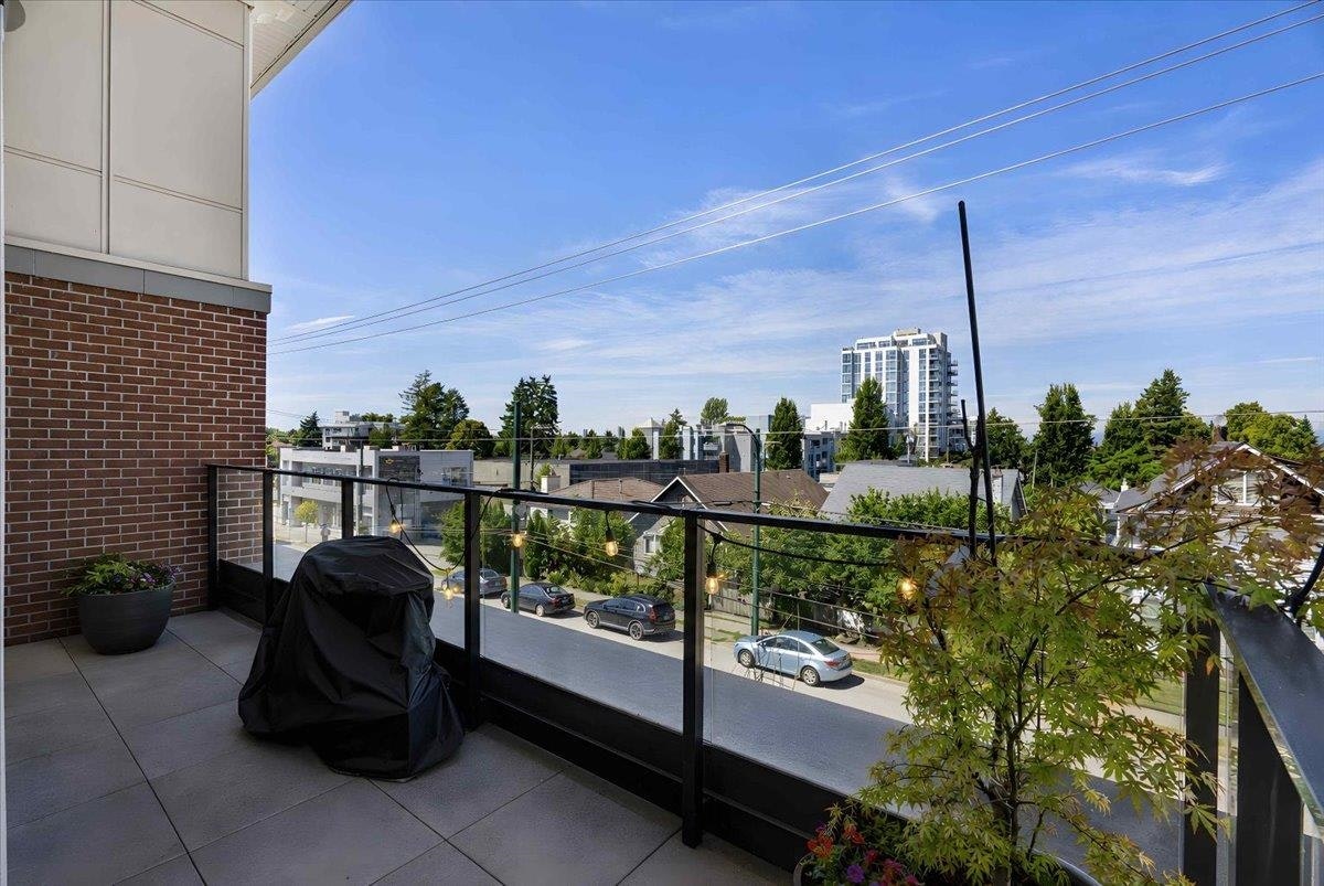 303-4882 Slocan Street, Vancouver, BC, V5R 2A3 - 24