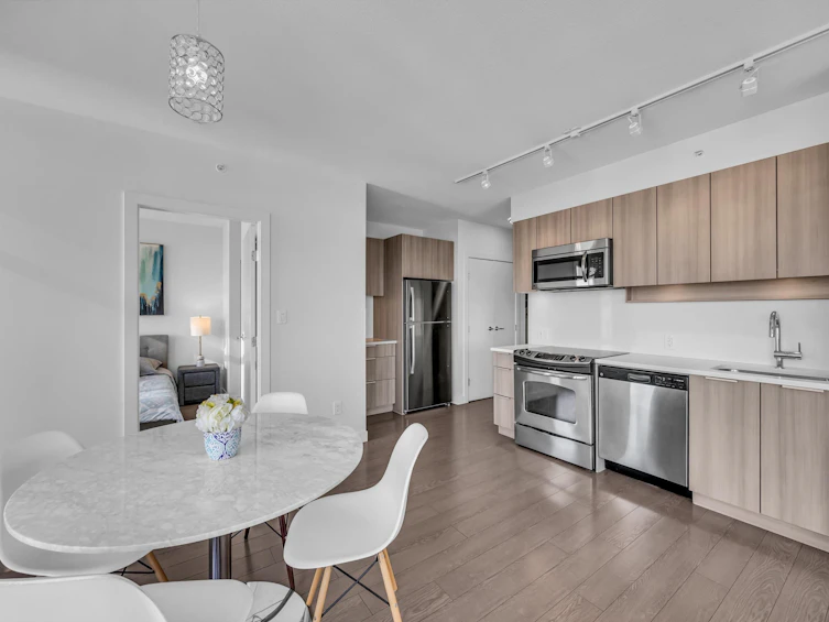 1103-13308 Central Avenue, Surrey, BC, V3T 0M4 - 10