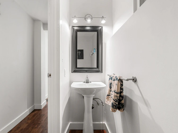 2086 Rivergrove Place, North Vancouver, BC, V7H 2L4 - 21