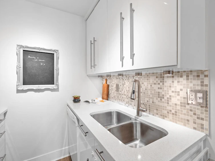 1B-2775 Fir Street, Vancouver, BC, V6J 3C2 - 19