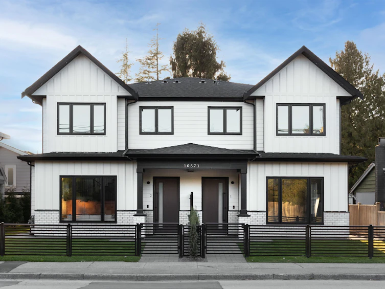 2-10571 No. 1 Road, Richmond, BC, V7E 1S3