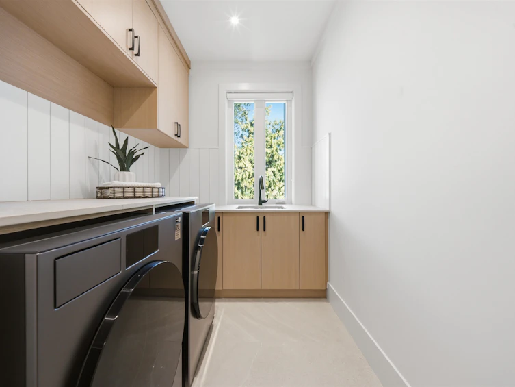 8160 Fairlane Road, Richmond, BC, V7C 1Y4 - 26