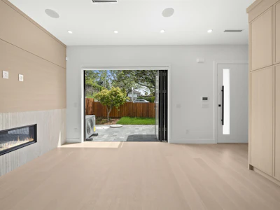 1-6461 E Prince Edward Street - 5