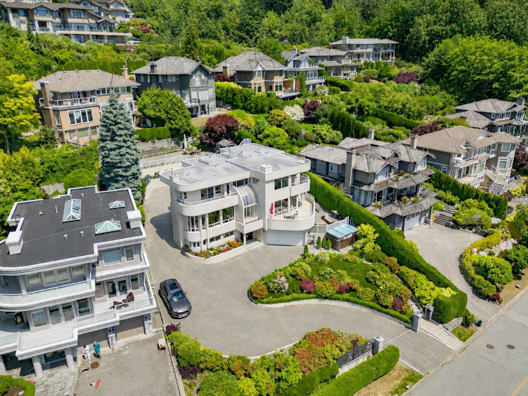 2589 Chairlift Road, West Vancouver, BC, V7S 3E5 - 38