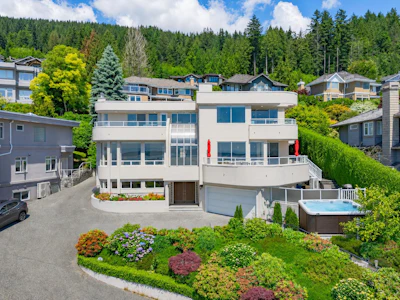 2589 Chairlift Road - 2