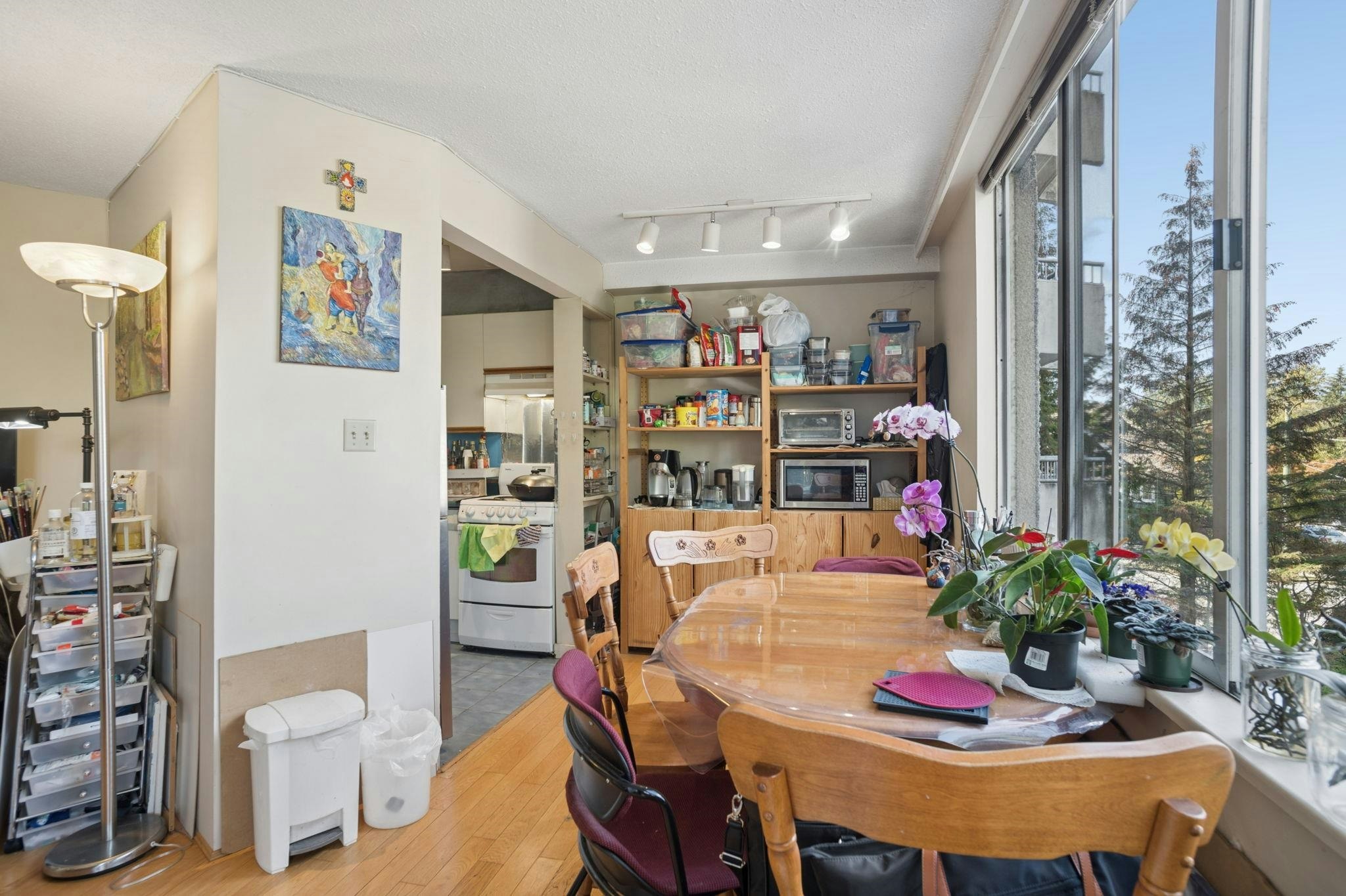 201-4691 W 10th Avenue, Vancouver, BC, V6R 2J3 - 9