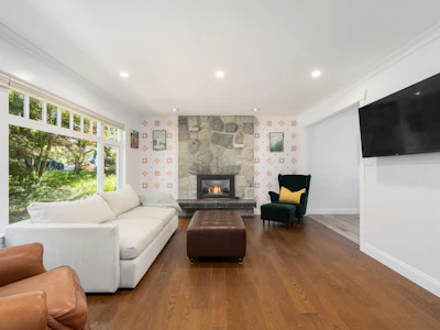 457 W 23rd Street - 2