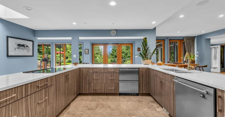 340X Southborough Drive, West Vancouver, BC, V7S 1C2 - 10