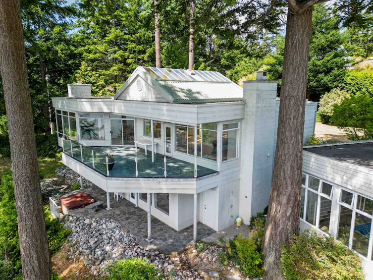 12416 Whitestone Road, Pender Harbour Egmont, BC, V0N 2H1