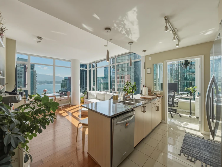 2106-1211 Melville Street, Vancouver, BC, V6E 0A7 - 4