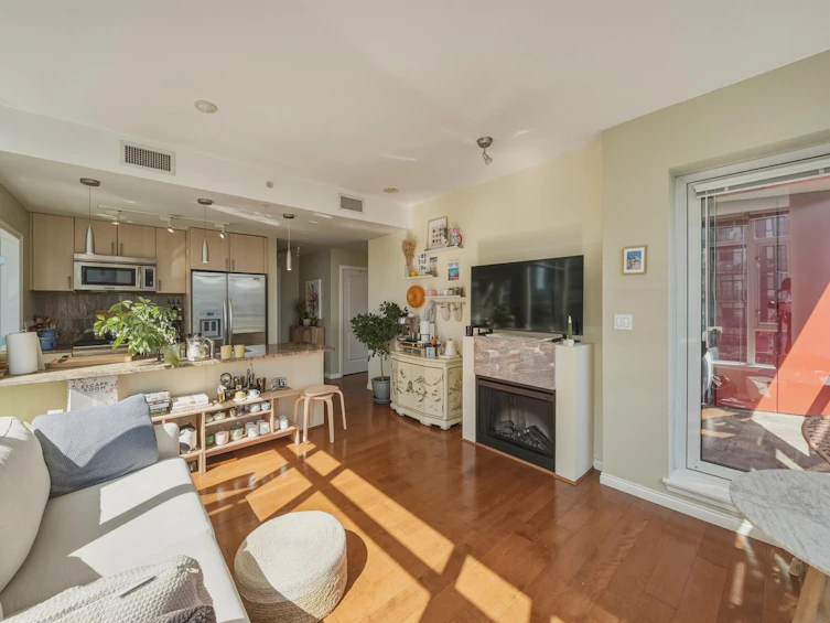 2106-1211 Melville Street, Vancouver, BC, V6E 0A7 - 5