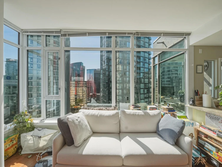2106-1211 Melville Street, Vancouver, BC, V6E 0A7 - 2