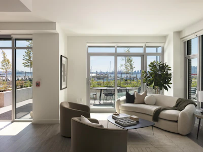 TH112-755 Harbourside Drive - 2