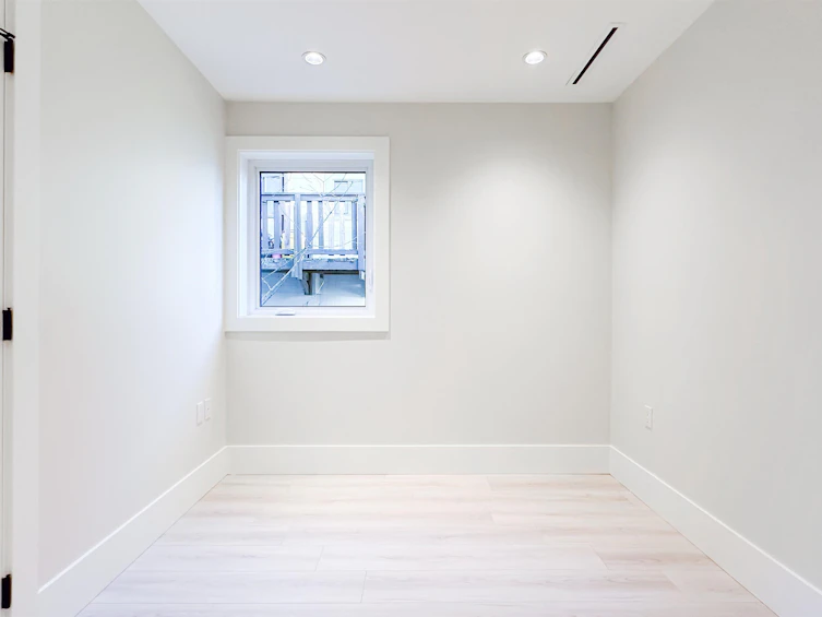 2373 W 7th Avenue, Vancouver, BC, V6K 1Y4 - 28