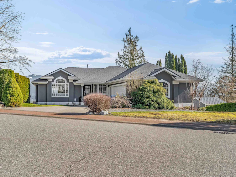 36382 Sandringham Drive, Abbotsford, BC, V3G 2M5 - 2