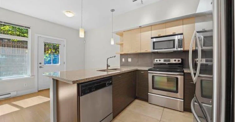 31-6299 144 Street, Surrey, BC, V3X 1A2