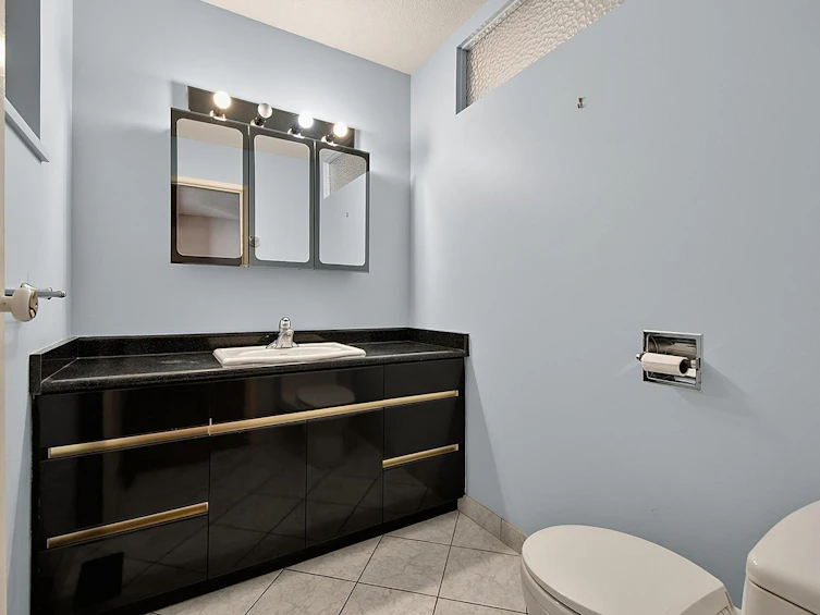 1106 Heywood Street, North Vancouver, BC, V7L 1H4 - 10