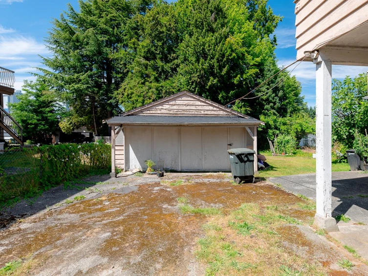 5269 Dominion Street, Burnaby, BC, V5G 1E1 - 3