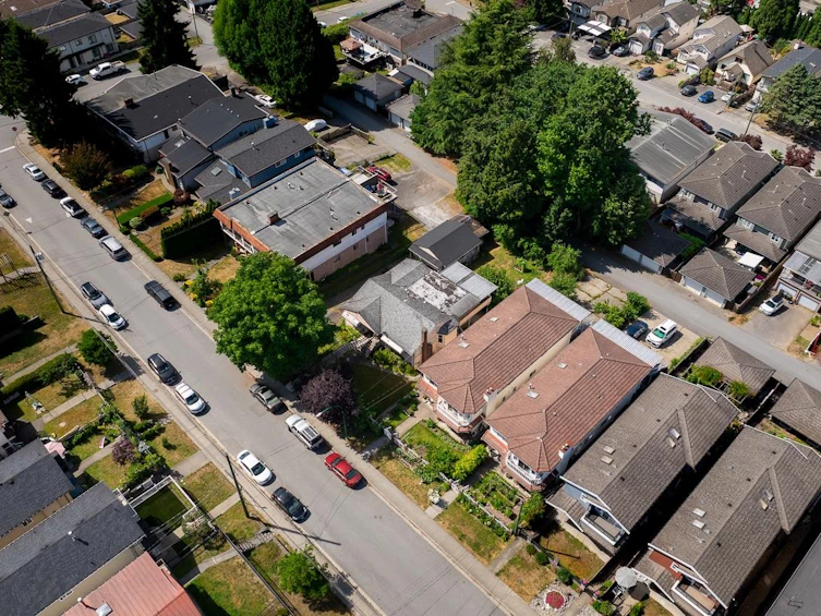 5269 Dominion Street, Burnaby, BC, V5G 1E1 - 5